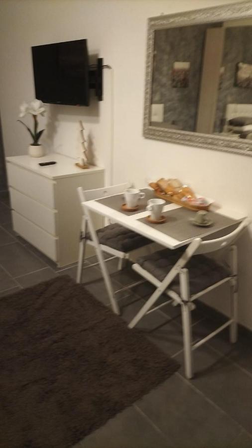 Il Casaletto Di Laura Bed & Breakfast Fiumicino Eksteriør bilde