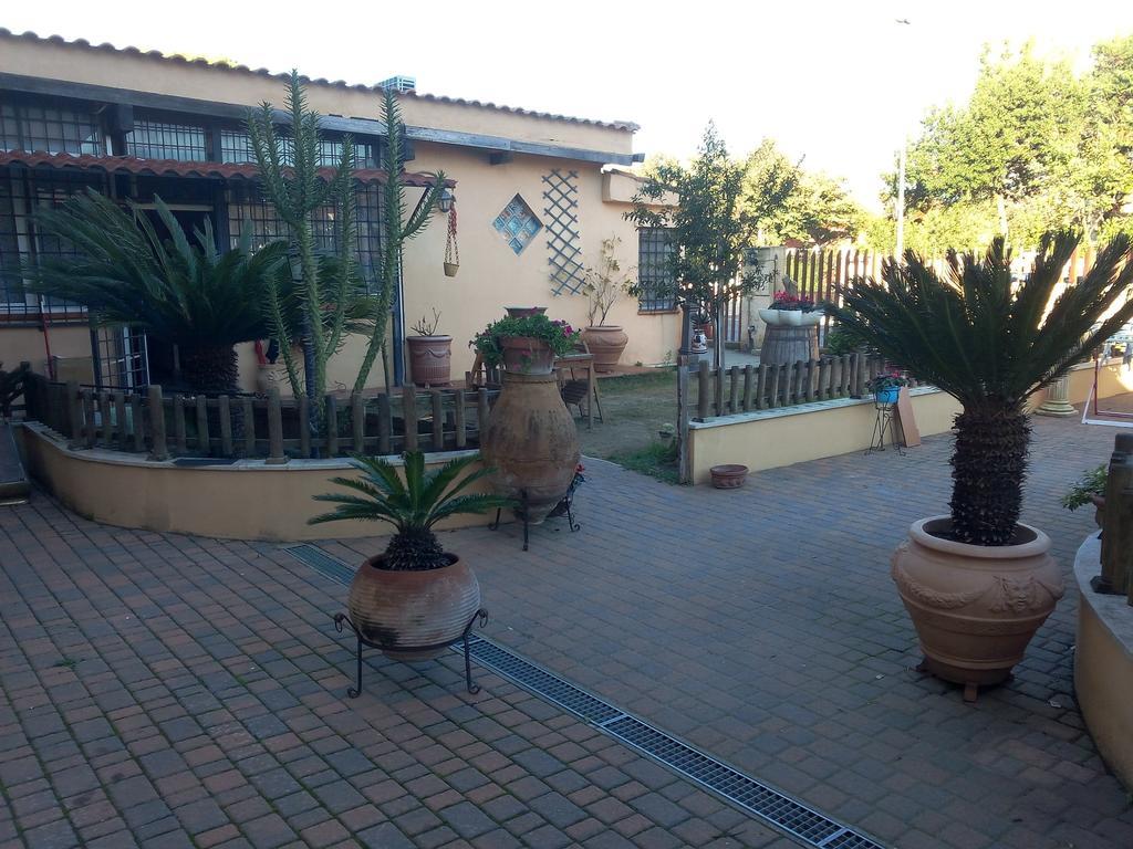 Il Casaletto Di Laura Bed & Breakfast Fiumicino Eksteriør bilde